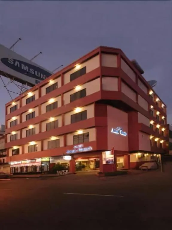 Losari Beach Hotel Makassar