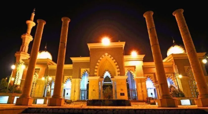 Losari Beach Hotel Makassar