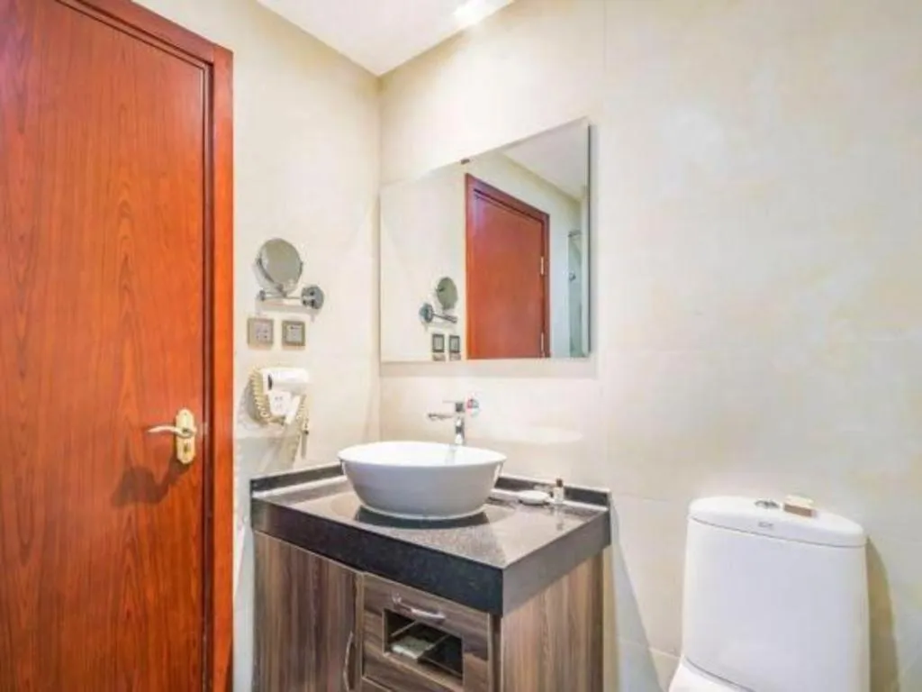 Beijing Ruyi Business Hotel