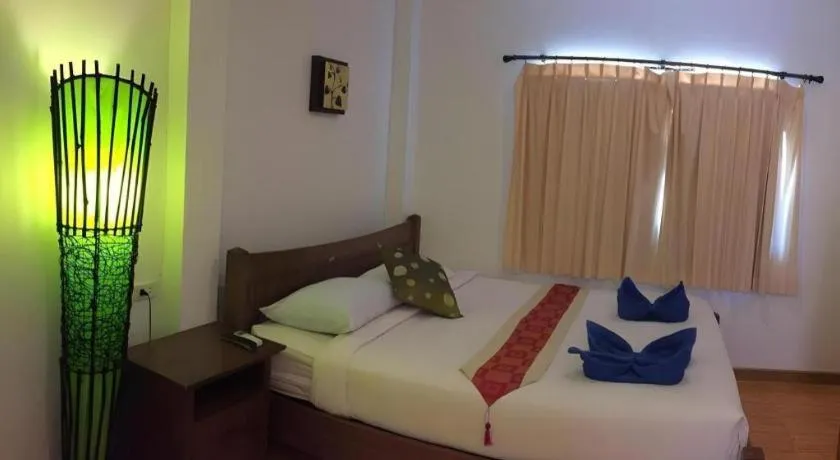 Bed in Phangan Cabana Resort