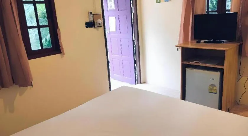 Bed in Phangan Cabana Resort