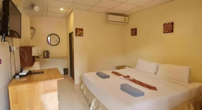 Bed in Phangan Cabana Resort