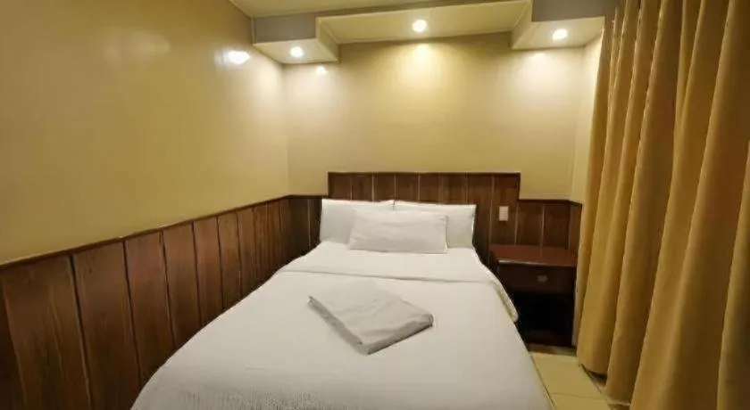 Bed in Mountain Lodge Hotel and Restaurant