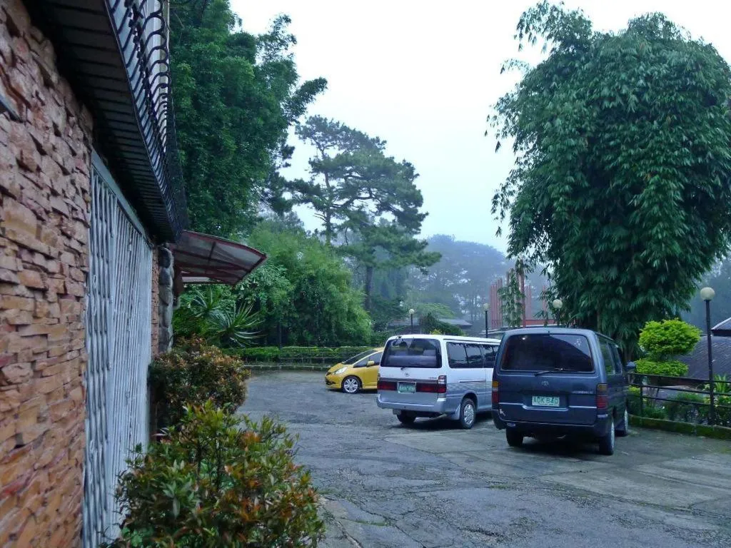 Mountain Lodge Hotel and Restaurant