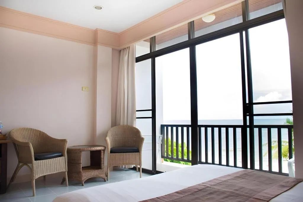 Sea Memories White Sand Beach Hotel