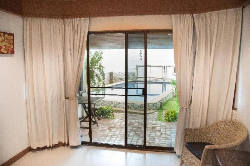 Sea Memories White Sand Beach Hotel