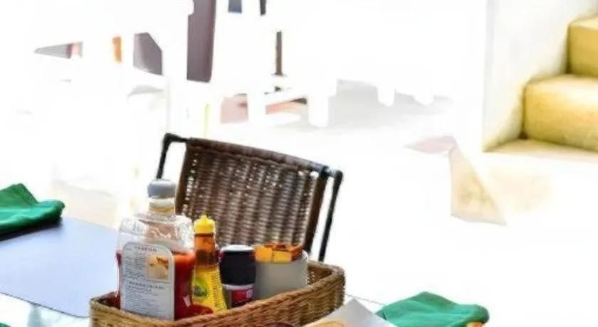 Sea Memories White Sand Beach Hotel