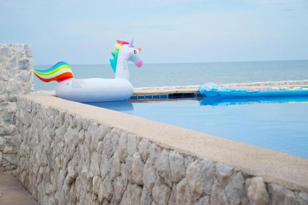 Sea Memories White Sand Beach Hotel