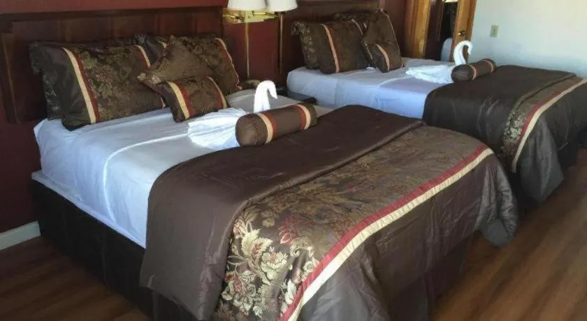 Bed in Americas Best Value Inn & Suites Macon at Sunset Dr