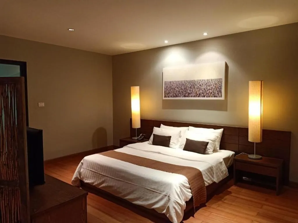 Bed in Azaya Villas Resort