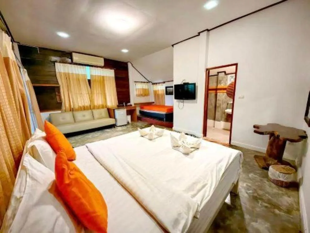 Bed in De Bua Valley