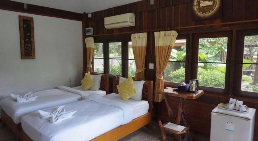 Bed in De Bua Valley