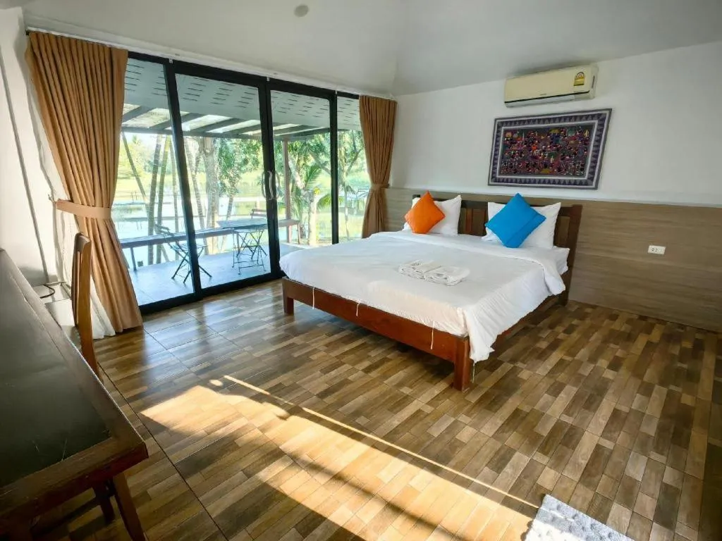 Bed in De Bua Valley