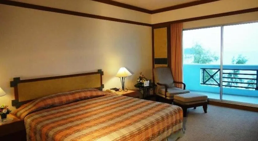 Bed in BP Samila Beach Hotel & Resort