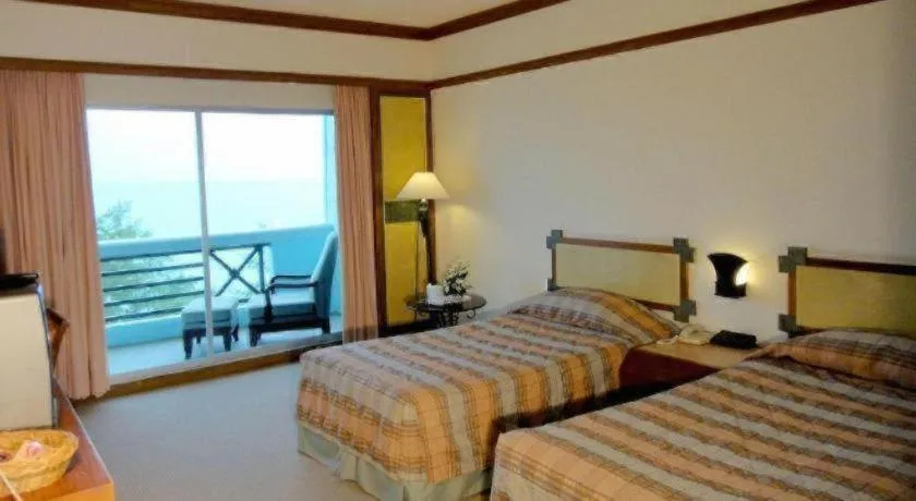 Bed in BP Samila Beach Hotel & Resort
