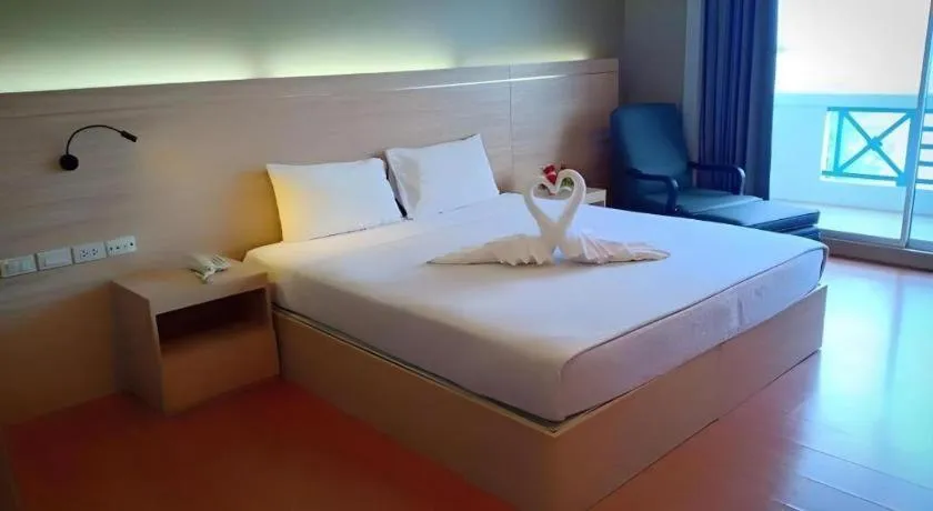 Bed in BP Samila Beach Hotel & Resort