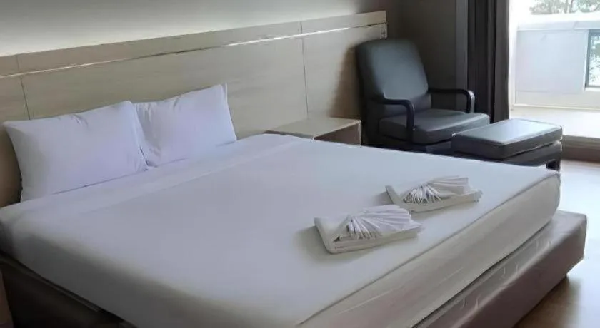 Bed in BP Samila Beach Hotel & Resort