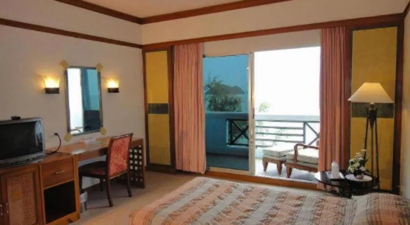 Bed in BP Samila Beach Hotel & Resort