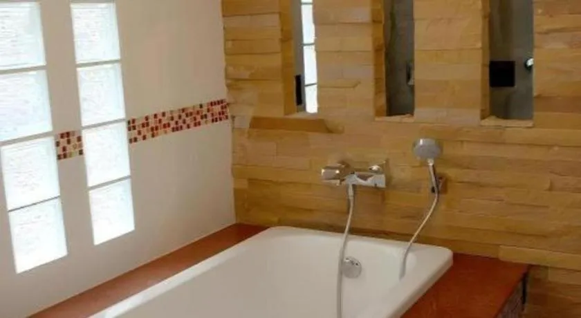 Nattha Waree Hot Spring Resort and Spa