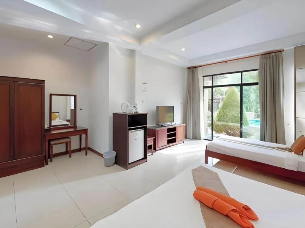 Bed in Nattha Waree Hot Spring Resort and Spa