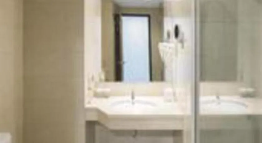 CLARO Makassar Hotel & Convention