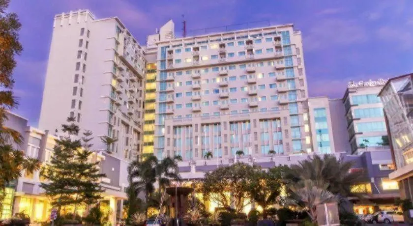 CLARO Makassar Hotel & Convention