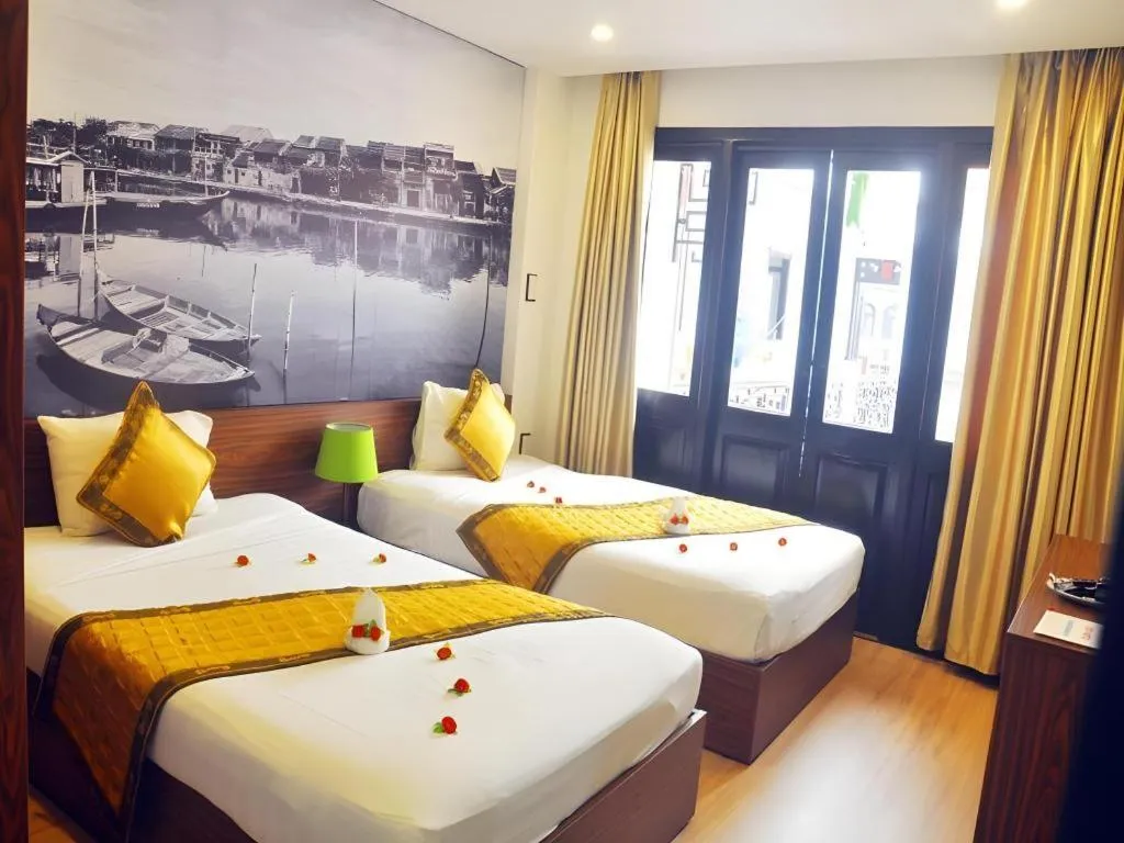 Bed in Vinh Hung 2 City Hotel