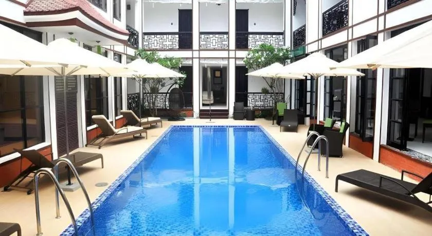 Vinh Hung 2 City Hotel