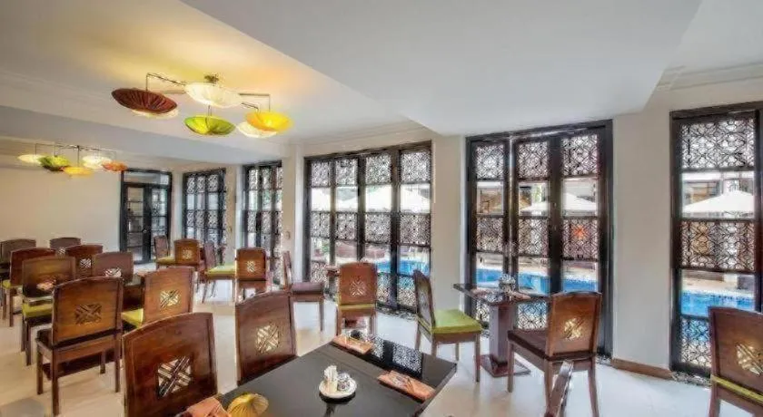 Vinh Hung 2 City Hotel