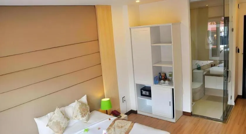 Vinh Hung 2 City Hotel