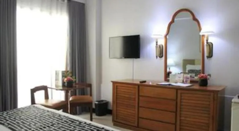 Bed in Las Palmas Hotel de Manila