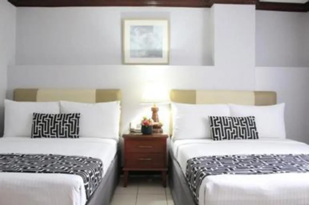 Bed in Las Palmas Hotel de Manila