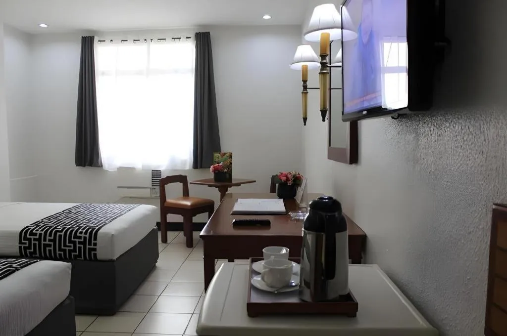 Bed in Las Palmas Hotel de Manila