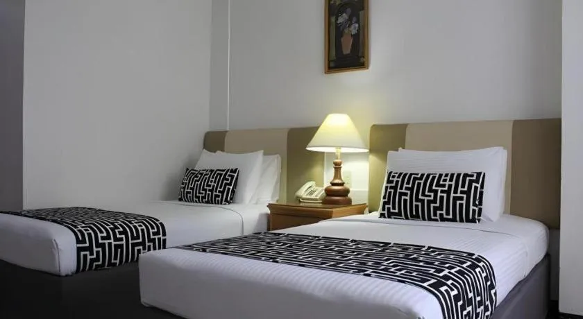 Bed in Las Palmas Hotel de Manila