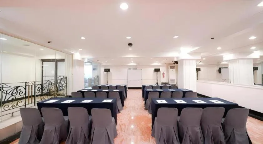 Las Palmas Hotel de Manila