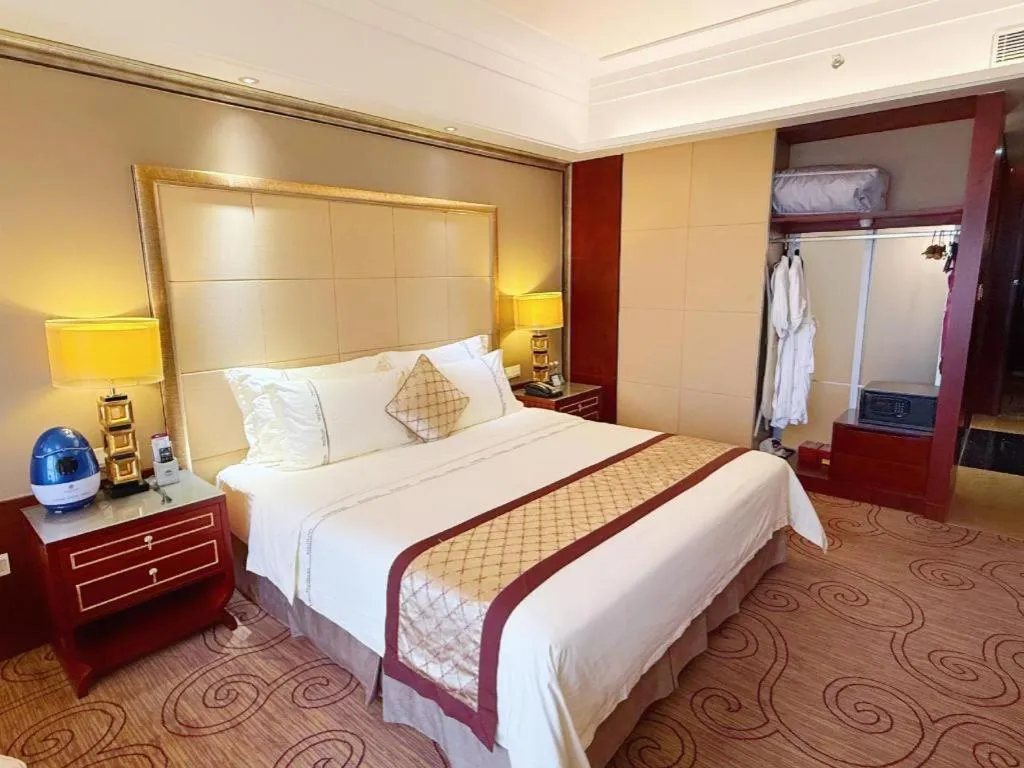 Bed in Wellton International Hotel