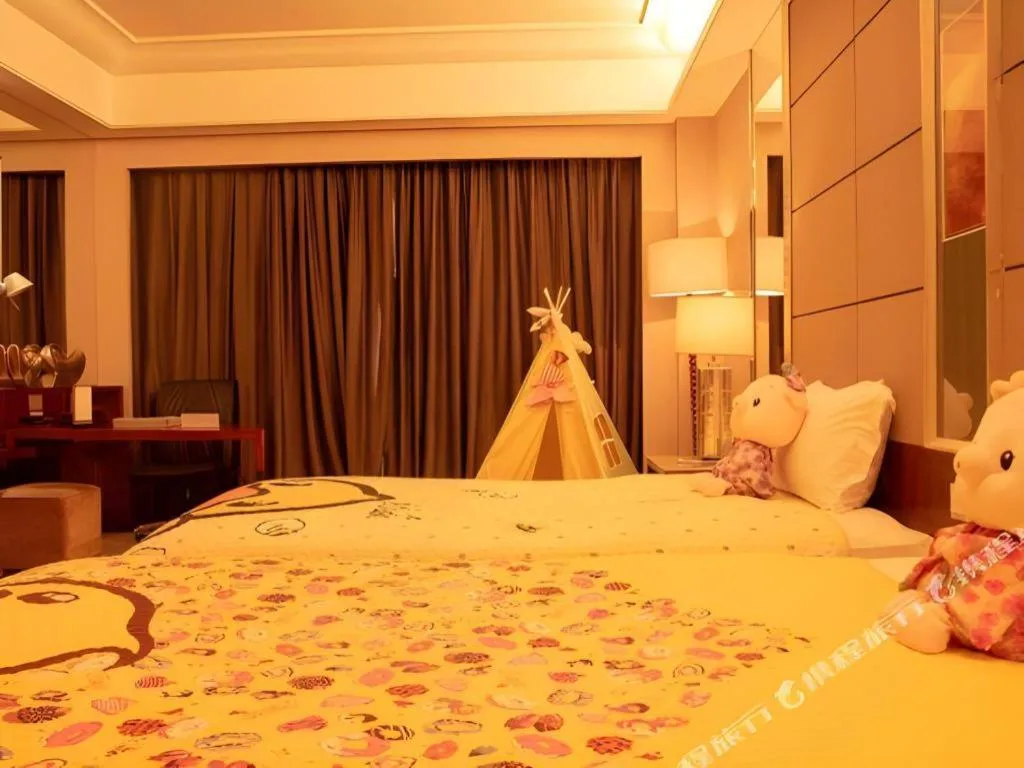 Bed in Wellton International Hotel