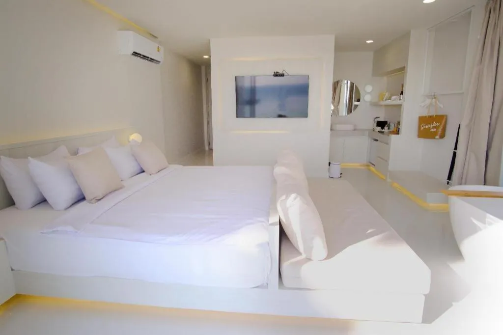 Bed in Sawasdee Coco Resort