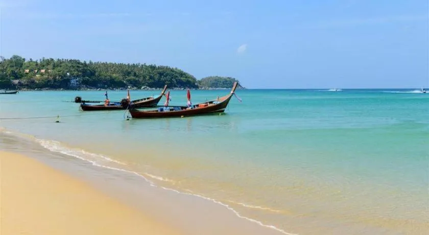 Triple Rund Place Hotel