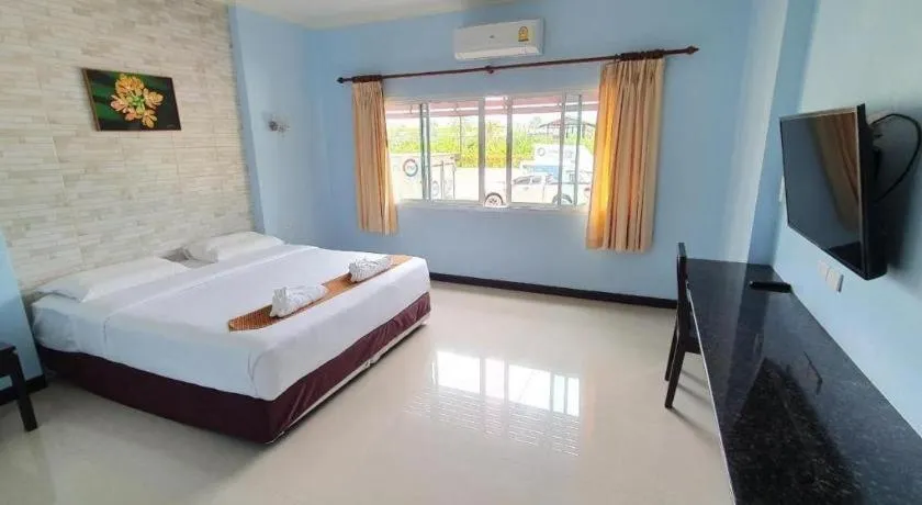 Bed in Kaew Samui Resort