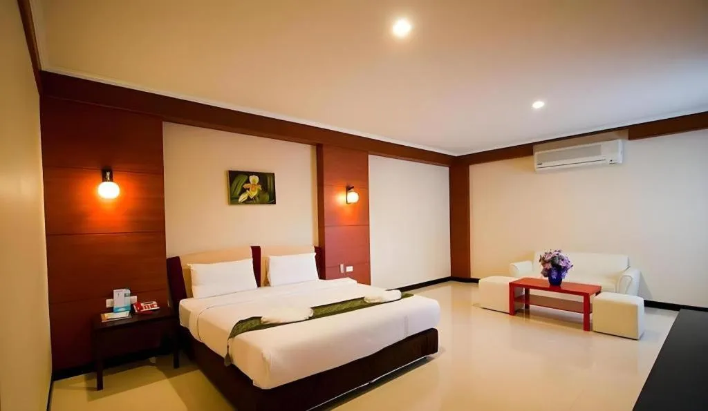 Bed in Kaew Samui Resort