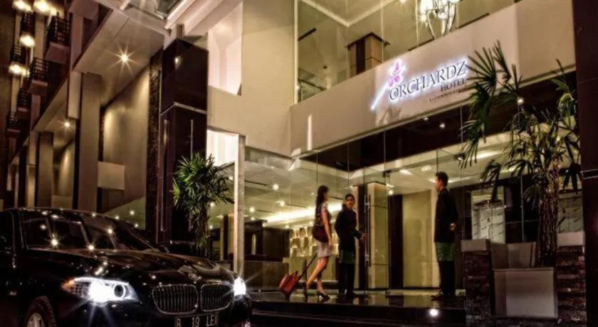 Orchardz Hotel Ayani