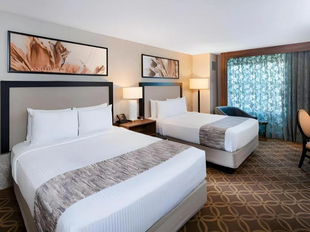 Bed in Cannery Casino and Hotel