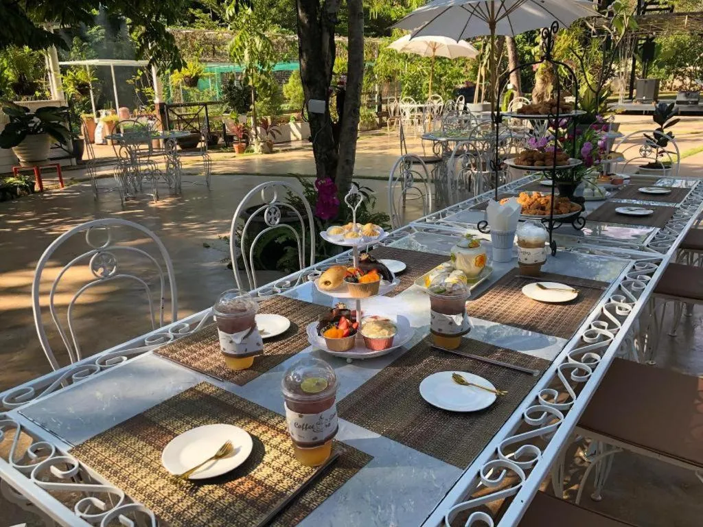 Chayada Garden House and Resort Hotel