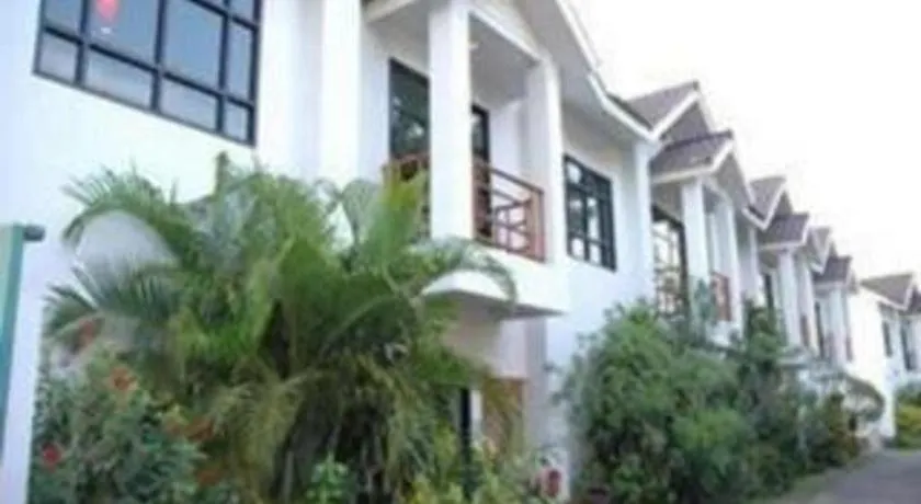 Chayada Garden House and Resort Hotel