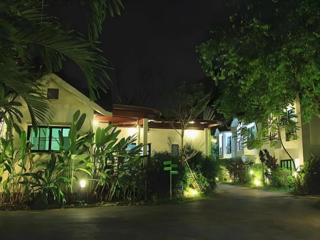 Chayada Garden House and Resort Hotel