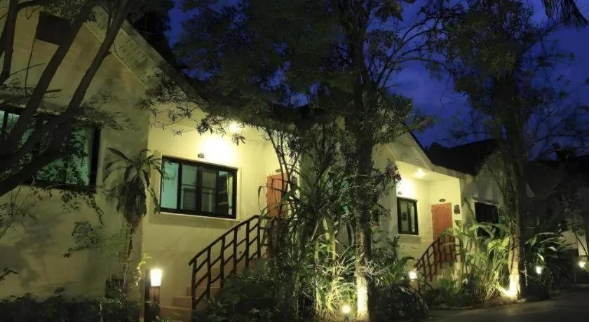 Chayada Garden House and Resort Hotel