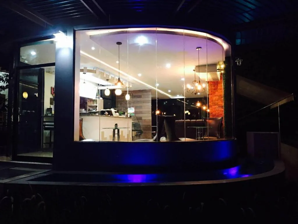 Chayada Garden House and Resort Hotel