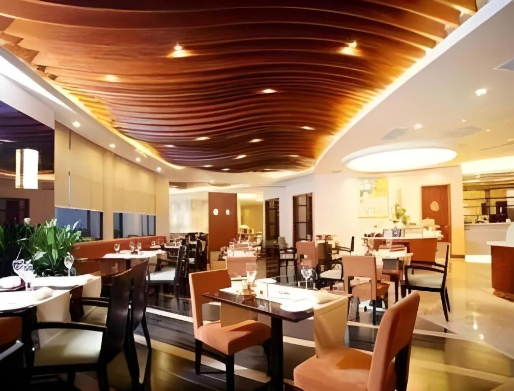 Ramada by Wyndham Wujiaochang Shanghai