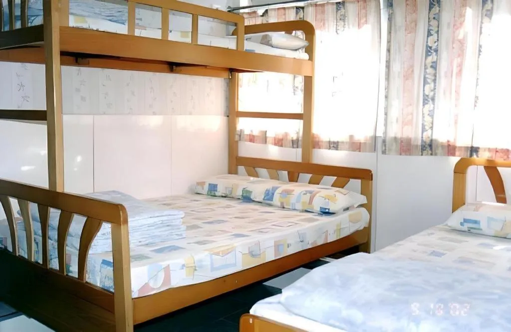 Bed in Dragon Hostel Hong Kong
